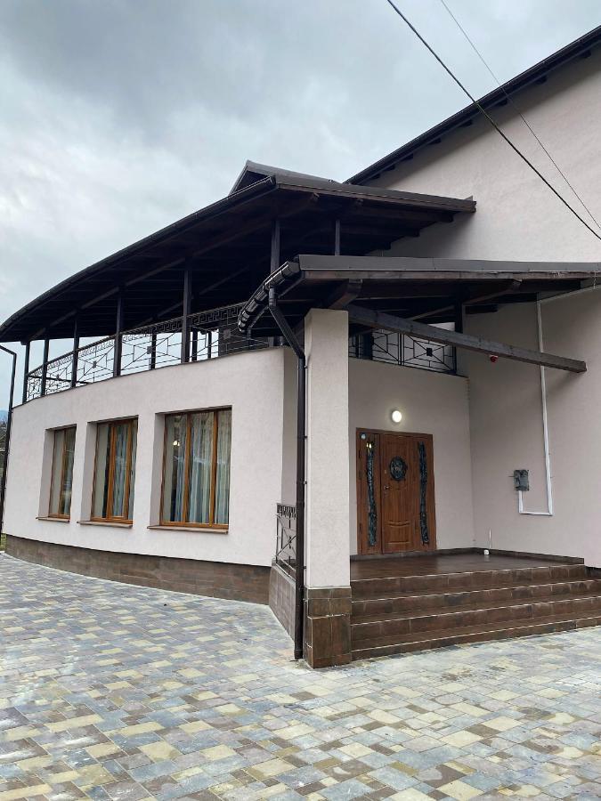 Солодкий Гранат Hotel Slavske Luaran gambar